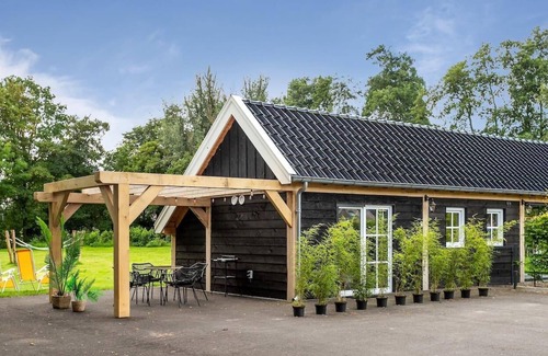 Triemen House | Luxurious nature stay in Friesland with jacuzzi