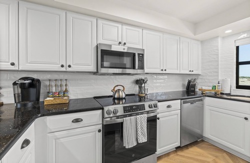 Port Canaveral Condo | Luxurious | Oceanview | Heated Pool | Resort-like