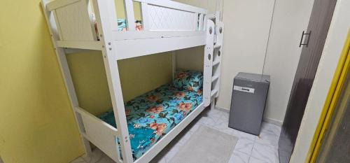 Sharjah House | Luxurious partition room bed space