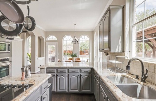 Plano Villa | Luxurious Plano Home with Pool, Spacious Back Yard