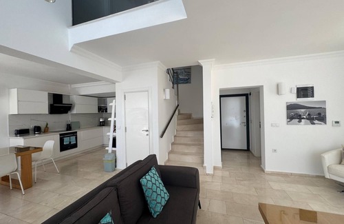 Oludeniz Villa | Luxurious Private 4 Bedroom Villa, all en-suite 5 minutes to Oludeniz Beach