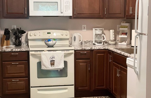 Ithaca Apartment | Luxurious, private, contemporary 1BR apartment in Ithaca NY!