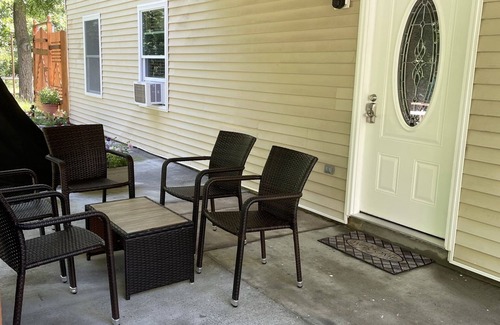 Ithaca Apartment | Luxurious, private, contemporary 1BR apartment in Ithaca NY!