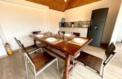 Choconta Cabin | Luxurious Sisga Dam Cabin TV Wifi Kitchen BBQ