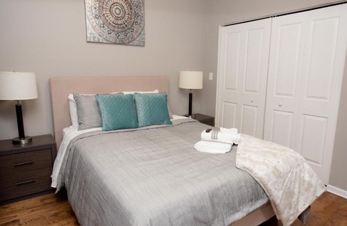 Grand Boulevard Apartment | Luxurious Stay at Modern Apartment with Self Check-in Mins Frm Downtown