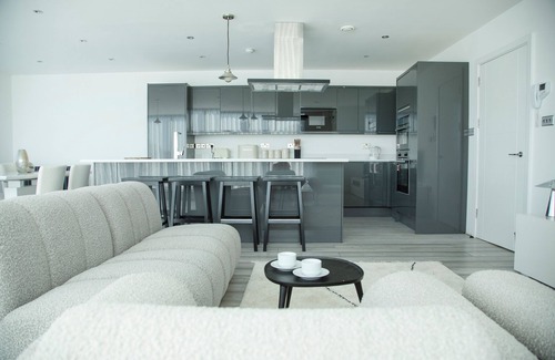 Island Gardens Apartment | Luxurious Two Bedroom Penthouse with Canary Wharf Views