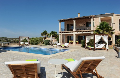 Son Gual Villa | Luxurious Villa with pool, BBQ, swings, tennis court, Volleyball court, Gym