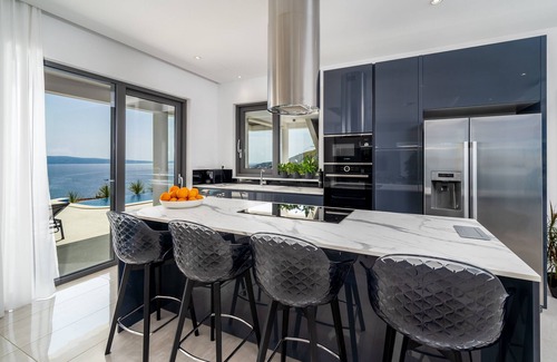 Omis Villa | Luxurious Villa ADA with hot tub, sauna, gym, infinity pool, sea views!