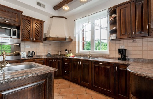 Presika Villa | Luxurious Villa near the sea