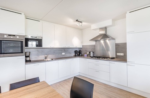 Municipality of Weert Villa | Luxurious villa with 5 bathroom, with a bath, near a reserve