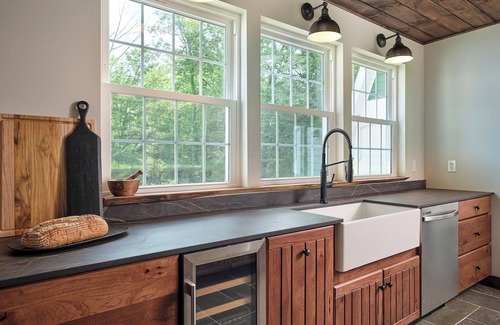 Cresco House | Luxuriously Restored Farm Cabin