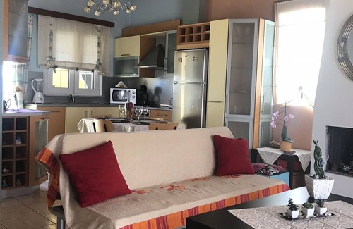 Chrysoupolis Apartment | Luxurius Apartment with Balcony near Keramoti!