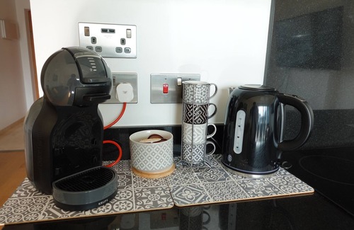 Gibraltar Apartment | Luxury 1 bed 1 bath with rooftop heated pools