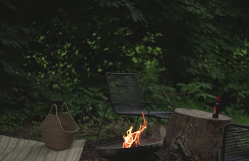 County Westmeath Cabin | Luxury 1 bed Cabin & Outdoor Bath - 60 mins from Dublin - Go Analogue in Nature
