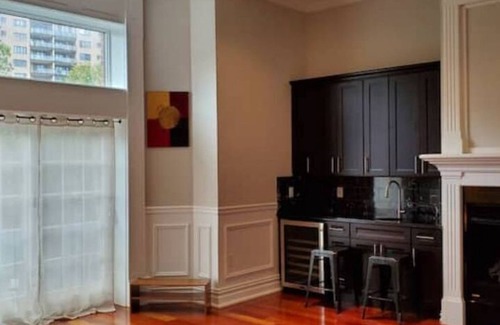 Edgewater Apartment | Luxury 1B/1B Apartment by Hudson – 10 mins to NYC