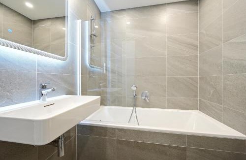 Nusle Apartment | Luxury 1BDR apt only 8 min to Dancing House