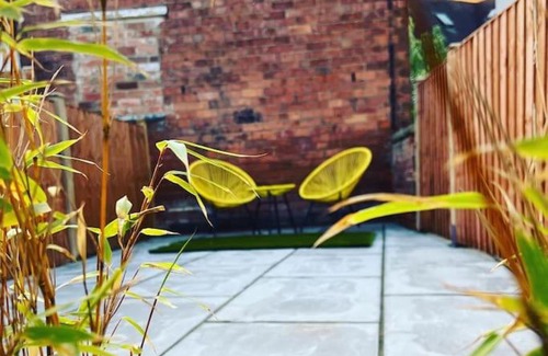Melbourne House | Luxury 2 bed cottage in the centre of Melbourne