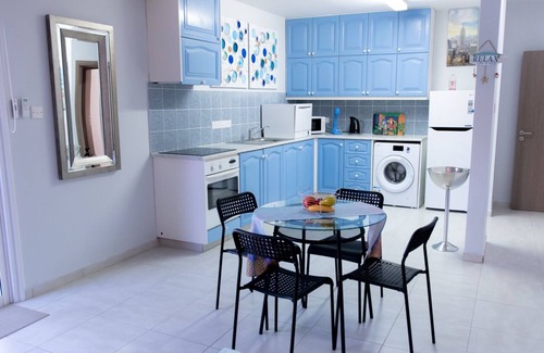 Oroklini Apartment | Luxury 2 bedroom apartment with Pool