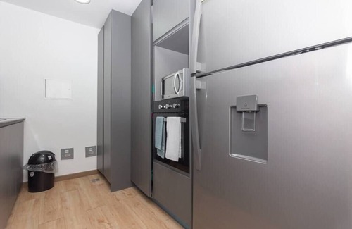 Marbella Condo | Luxury 2 bedroom apt free parking