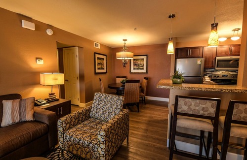Las Vegas Condo | Luxury 2 Bedroom Condo just 1 Block from Las Vegas Strip