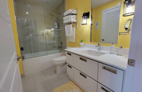 Innisfil Condo | Luxury 2 bedroom Condo at Friday Harbour