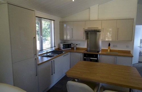 King's Lynn House | Luxury 2 Bedroom Lodge (sleeps 5)