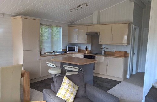 King's Lynn House | Luxury 2 Bedroom Lodge (sleeps 5)