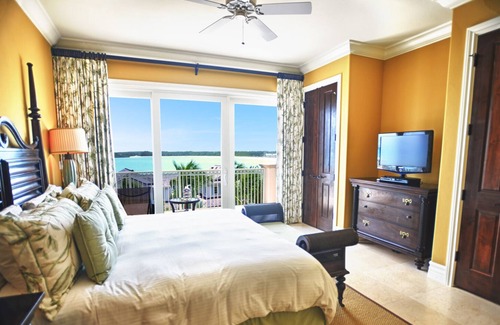 Rokers Point Villa | Luxury 2 Bedroom Residence with Resort Amenities
