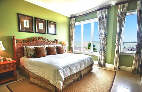 Rokers Point Villa | Luxury 2 Bedroom Residence with Resort Amenities