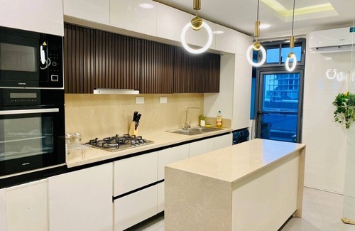 Lekki Phase 1 Apartment | Luxury 2 Bedrooms Apartment with Plastation 5