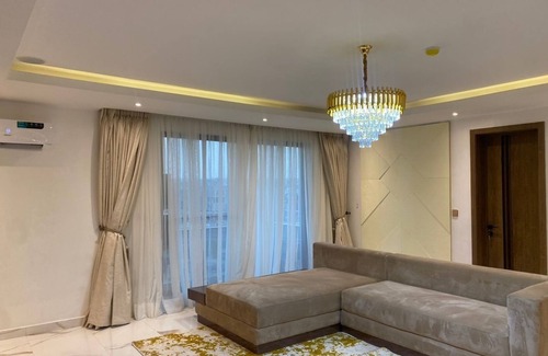 Lekki Phase 1 Apartment | Luxury 2 Bedrooms Apartment with Plastation 5