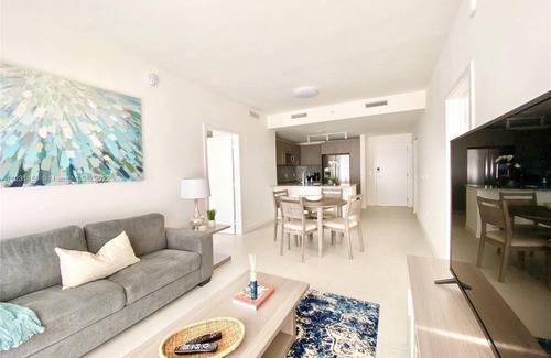 Doral Condo | Luxury 2 bedrooms apartment at Doral