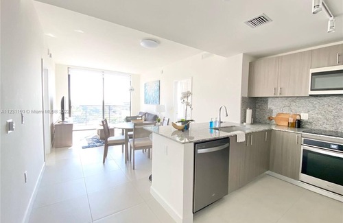 Doral Condo | Luxury 2 bedrooms apartment at Doral