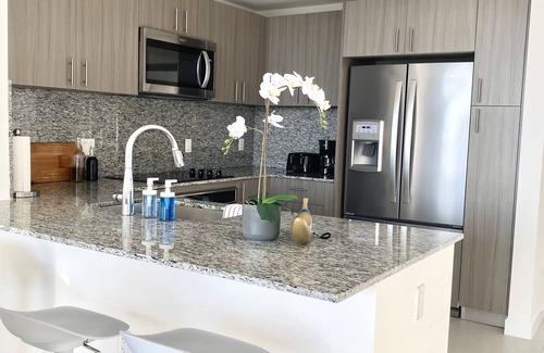 Doral Condo | Luxury 2 bedrooms apartment at Doral