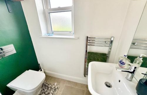 Blaenavon House | Luxury 2 beds, en suite & garden