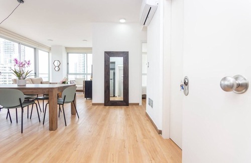 Marbella Apartment | Luxury 2 BR apt with free parking and balcony