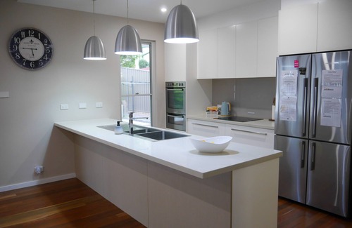 Caringbah South House | Luxury 2 story home in Yowie Bay. Close to Sydney CBD & Cronulla Beach