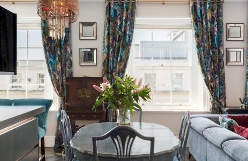 Leamington Spa Apartment | Luxury 2Bed In The Heart Of Leamington w Parking Pass the Keys