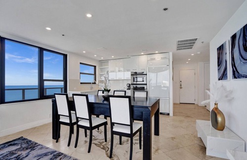 Mid Beach Apartment | Luxury 2BR Oceanfront Penthouse with Two Private Balconies/PH-2