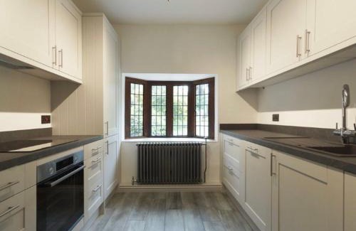 Colchester House | Luxury 3 Bed House on the Estate of 17th Century Manor House