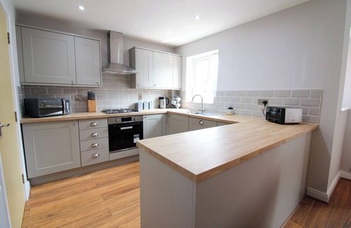 North Wheatley House | Luxury 3 bedroom 3 storey riverside living in a tranquil location.
