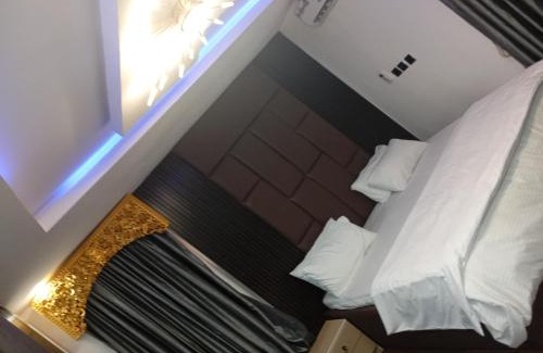 Enugu Apartment | Luxury 3 Bedroom Apartment at Premier Layout, Enugu
