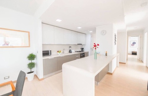 Tumba Vieja Apartment | Luxury 3 Bedroom Oceanview apt w parking balcony