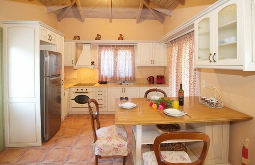 Kaligata Villa | Luxury 3 Bedroom Villa Located In Kaligata, with private pool, near the sea,WIFI