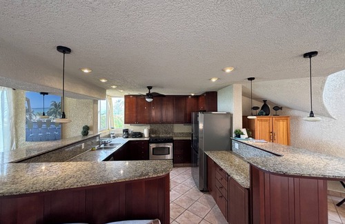 Antoneys Cay Condo | Luxury 3bedroom 3 bathroom with stunning views steps from the beach