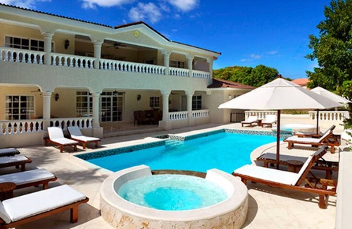Los Maestros Villa | Luxury 3BR 3BATH Villa Sleeps 6 - All INCLUSIVE