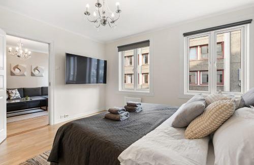 Majorstua Apartment | Luxury 4-Bedroom Apartment in Oslo's Heart - Walk to Major Attractions