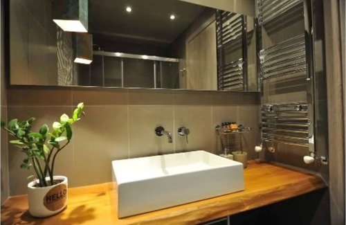 Galaxidi Villa | Luxury 4 bedroom Villa with Jacuzzi
