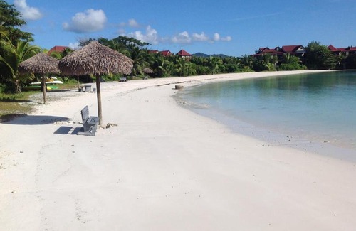 Eden Island Apartment | Luxury 4-bedroom Villa with Private Pool