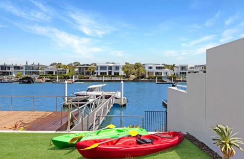 Minyama House | Luxury 4 bedroom waterfront holiday home on the Sunshine Coast